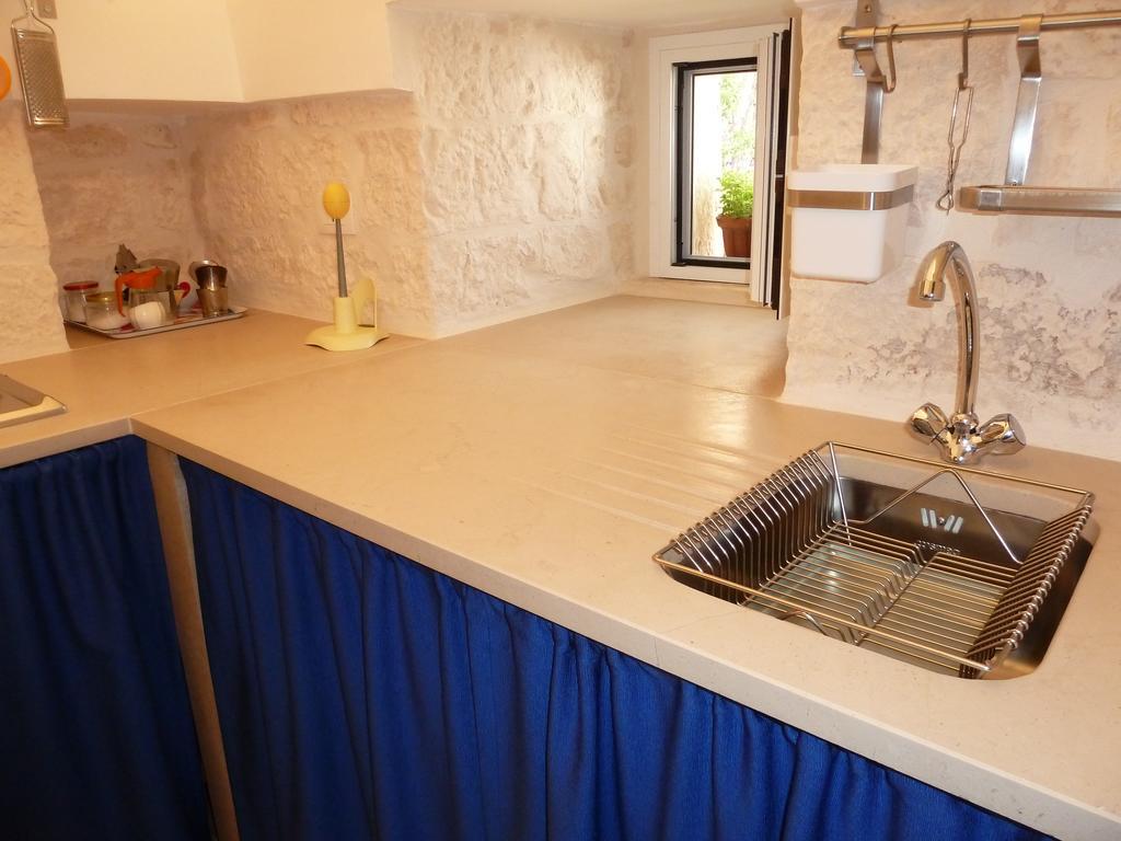 Il Piccolo Trullo Guest House Cisternino Exterior photo