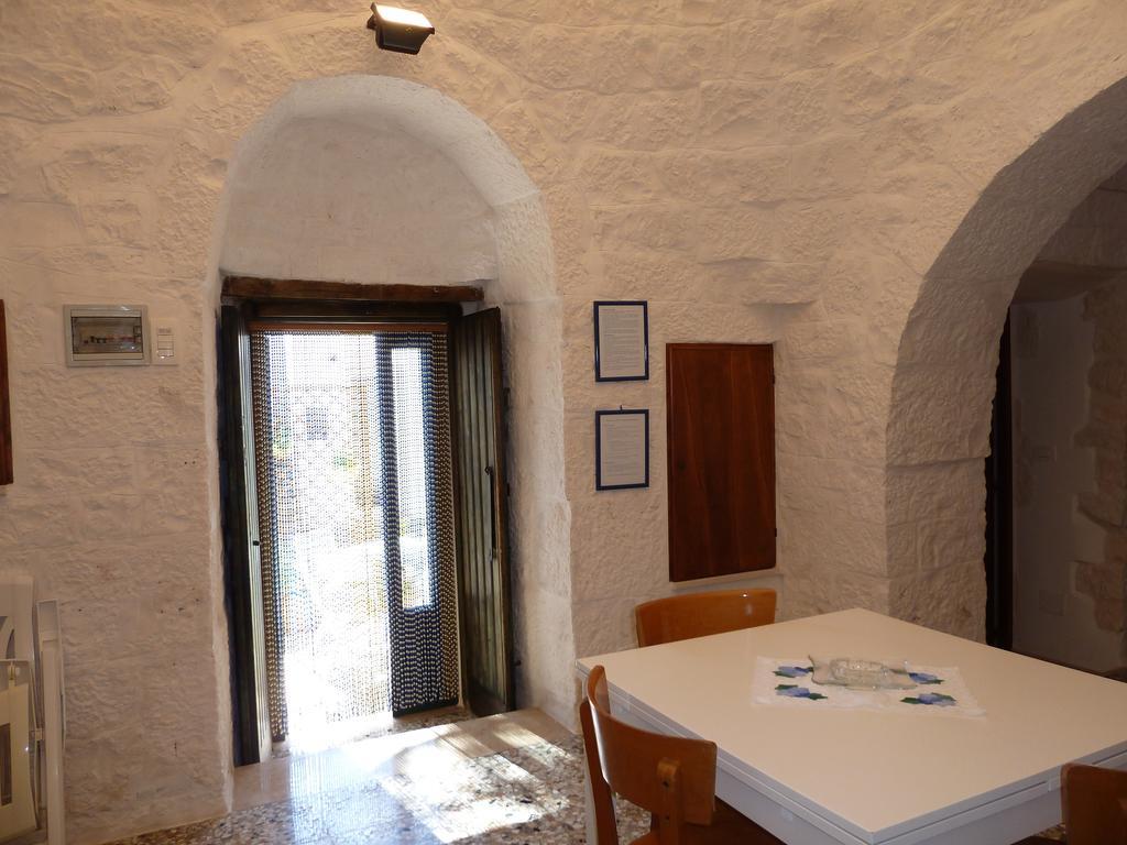 Il Piccolo Trullo Guest House Cisternino Exterior photo