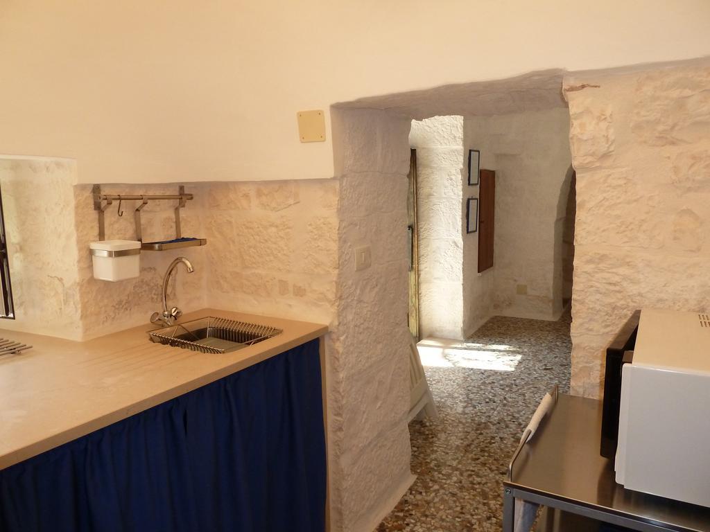 Il Piccolo Trullo Guest House Cisternino Exterior photo