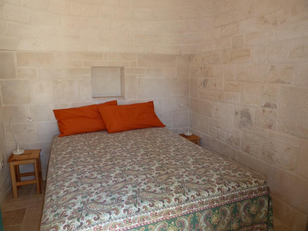 Il Piccolo Trullo Guest House Cisternino Exterior photo